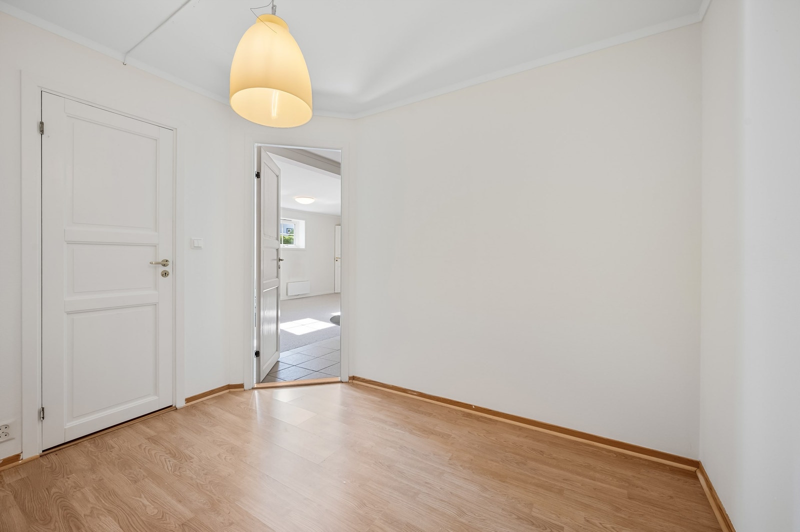 Bod i kjeller Galleribilde