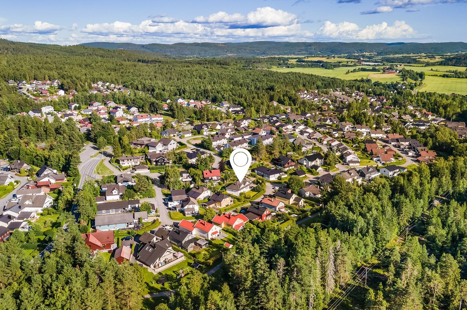 Umiddelbar nærhet til skogsområder og Verkenselva Galleribilde