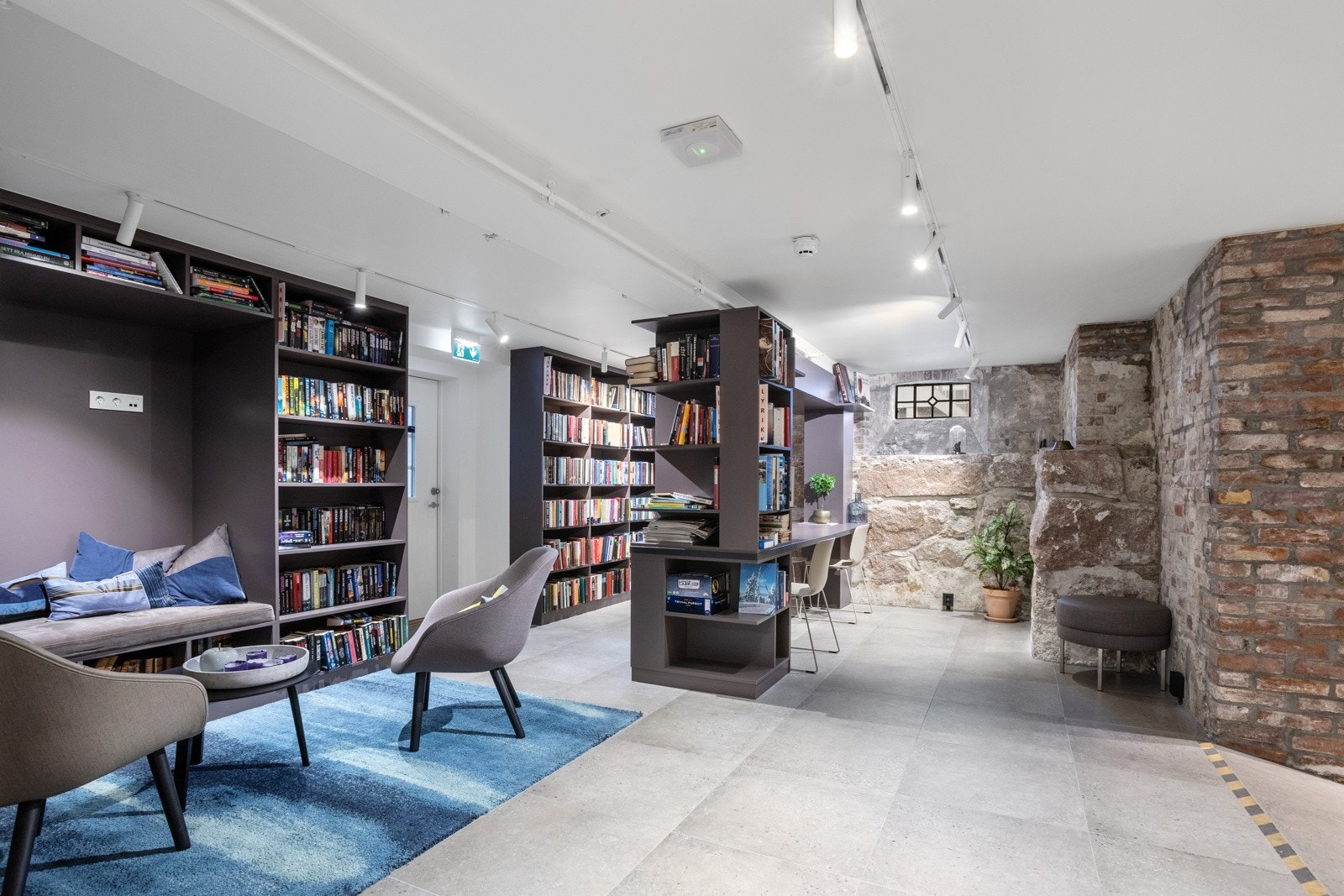 I underetasjen på Grev Wedels plass er det flere flotte fellesarealer for samlinger eller privat bruk. Galleribilde