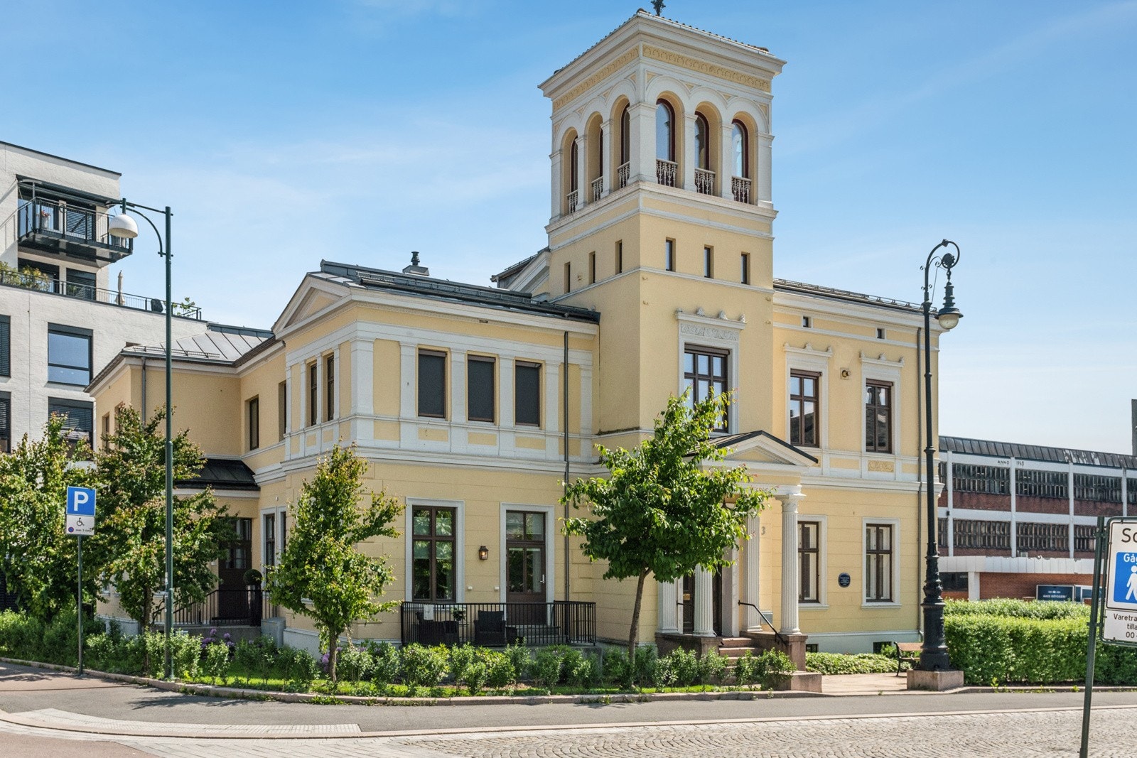 En unik leilighet i historiske og flotte omgivelser. Galleribilde