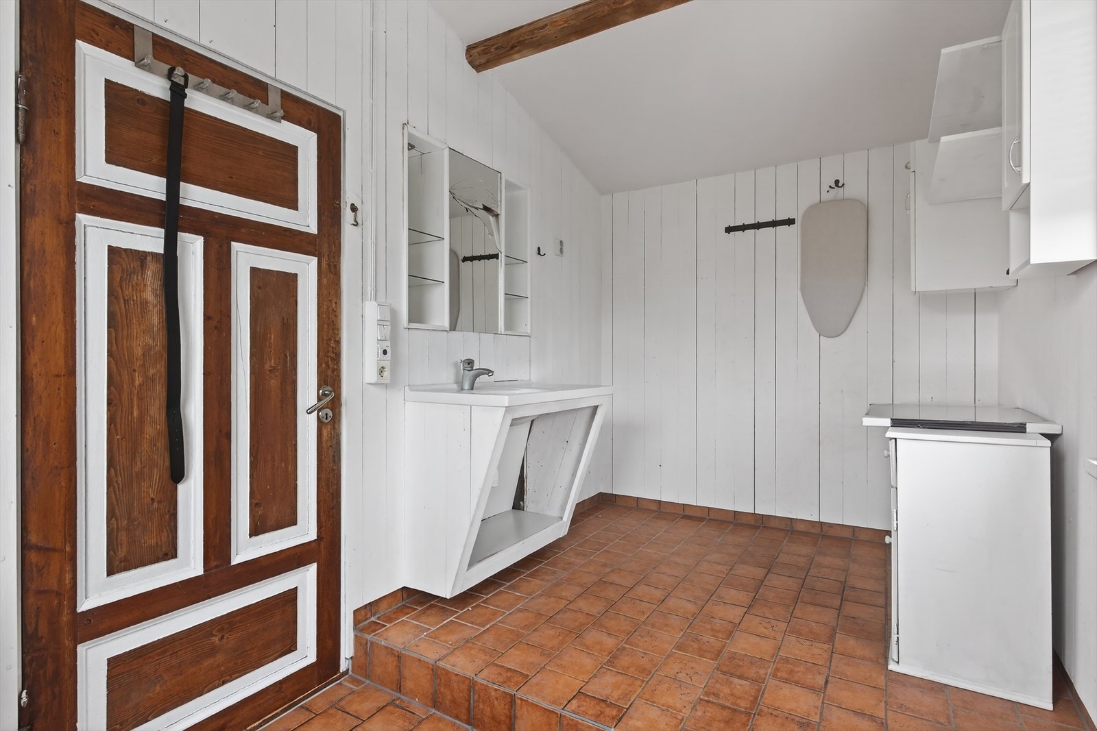 Innredet rom i 2.etg. Ikke godkjent til bolig. Galleribilde