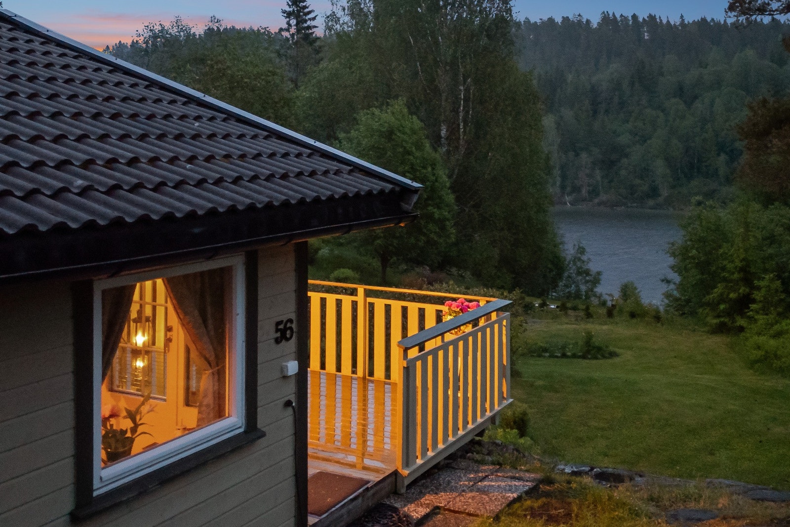 Idyllisk sikt over flotte Vorma. Galleribilde