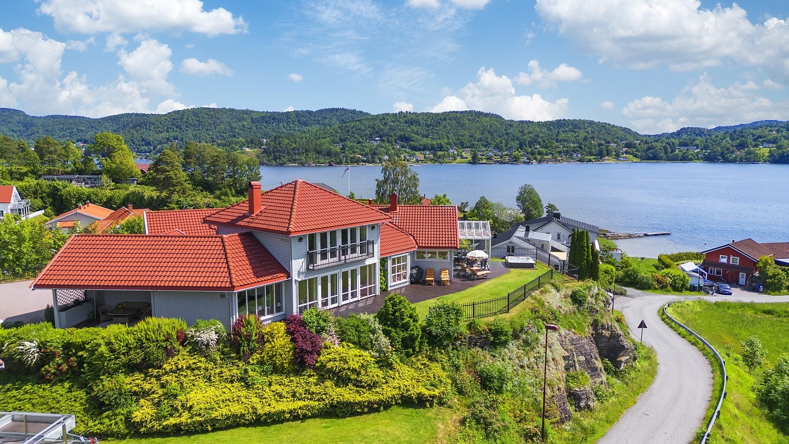 Velkommen til Hagerup Knutsons veg 46 - Villa Veslehaug! Galleribilde