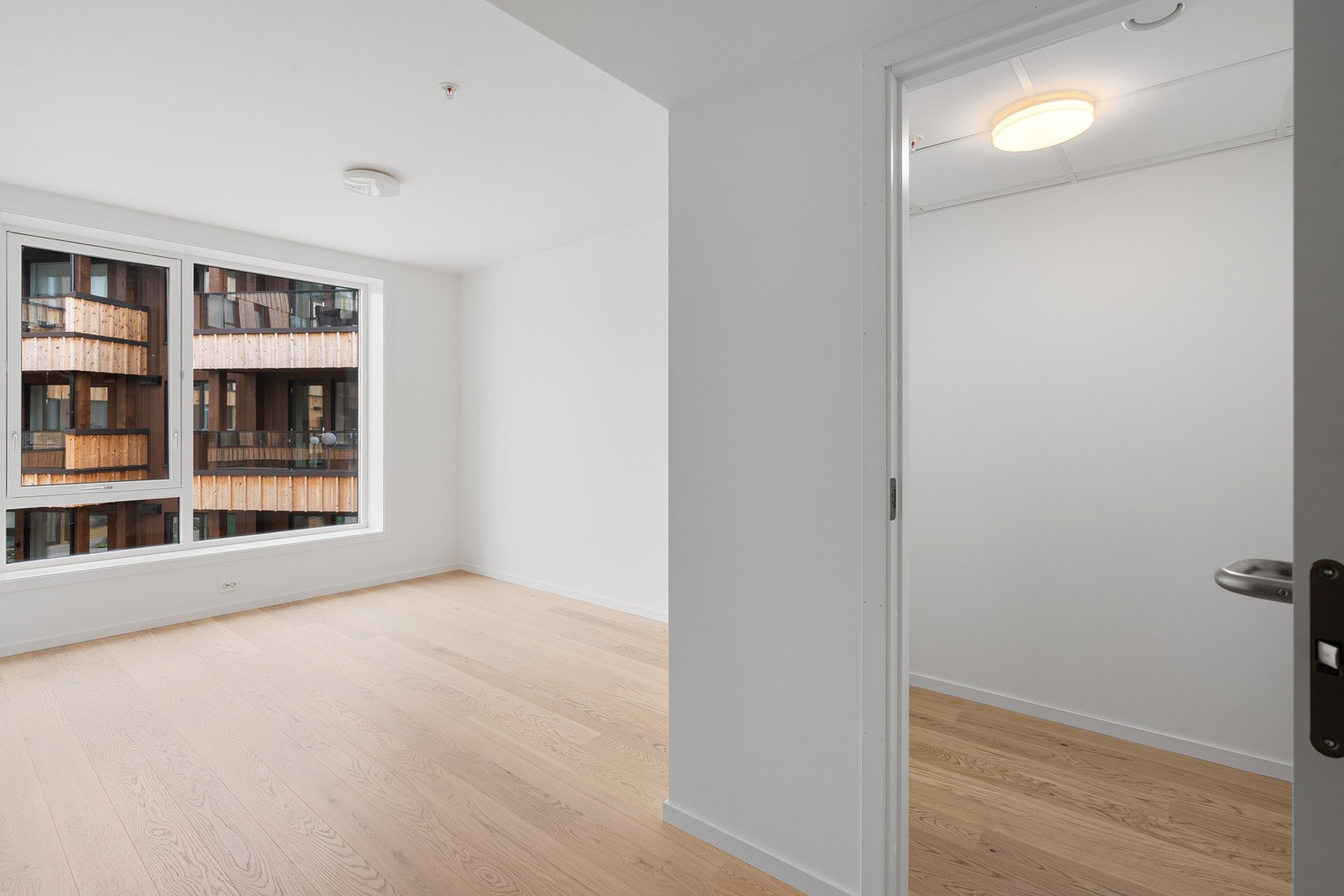 Soverommene har plass til seng av ønsket størrelse og oppbevaringsmøbel.