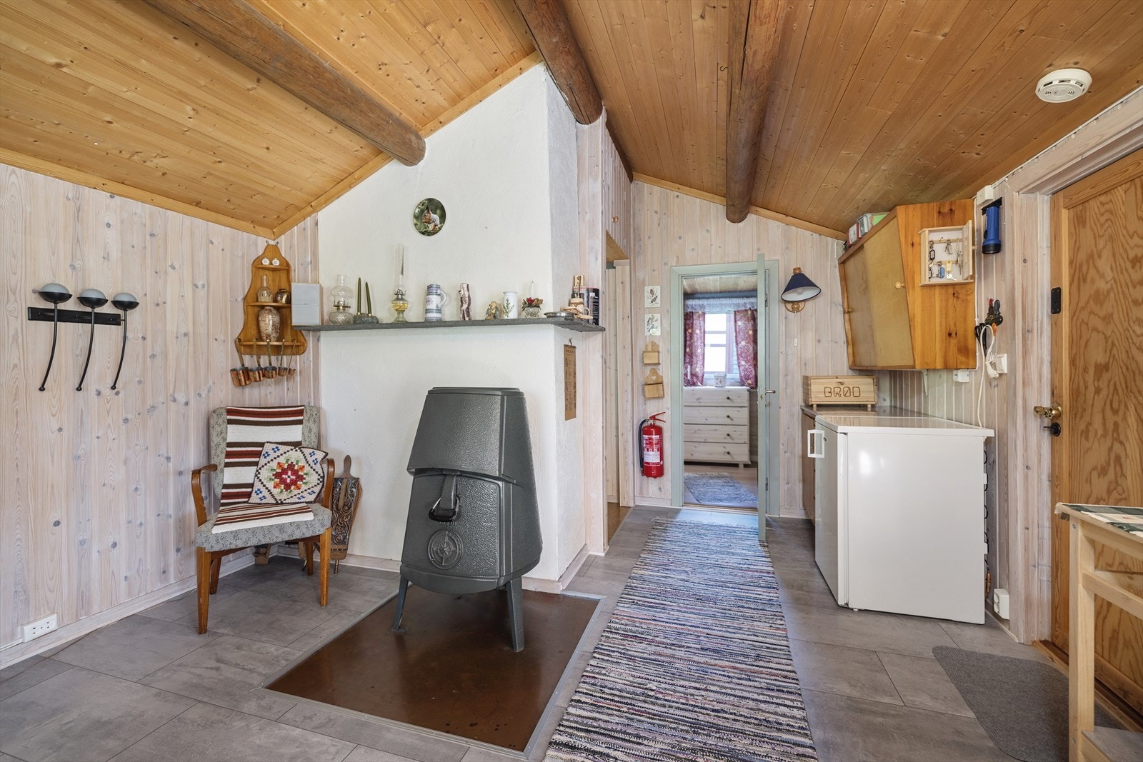 Det er ett soverom i hytta Galleribilde