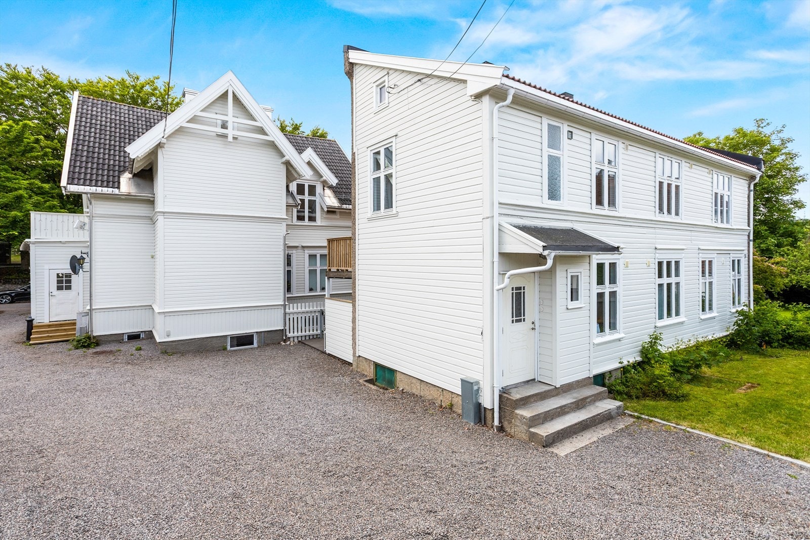 Stor gruset gårdsplass Galleribilde