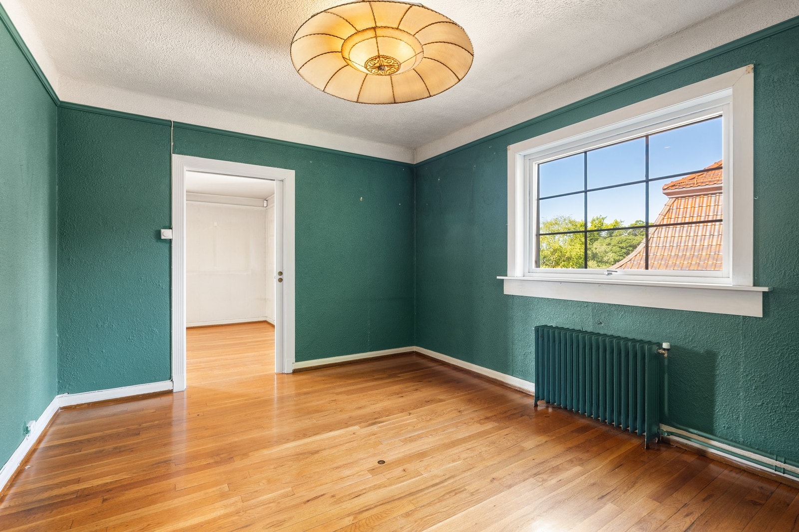 Spisestuen kan også gjøres om til soverom Galleribilde