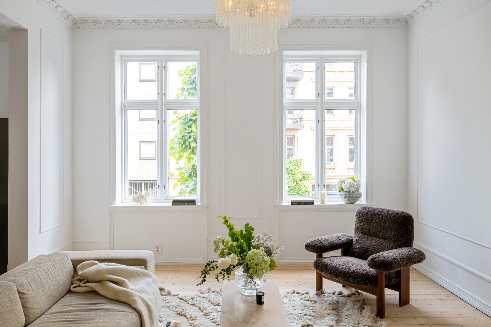 Stuen kan innredes med ulike soner for både egentid og sosialt samvær. Galleribilde