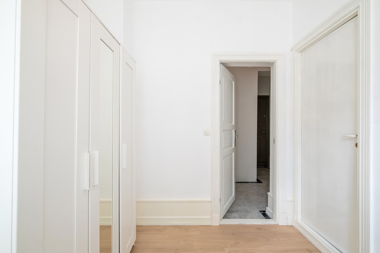 Planløsningen og størrelsen på rommene gjør det enkelt å tilpasse boligen til ulike behov. Galleribilde