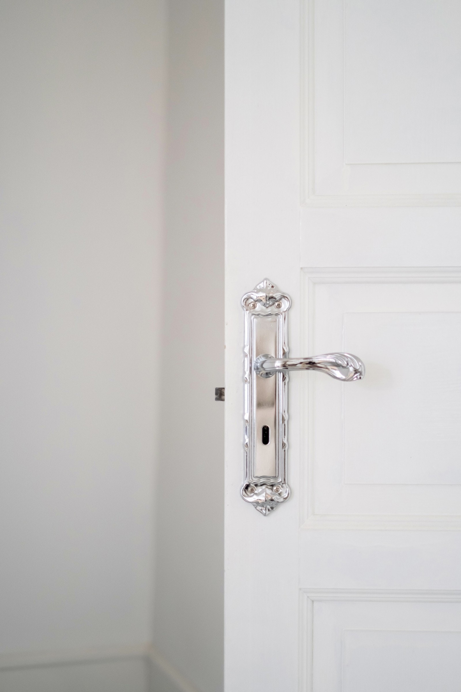 Boligen har heltre innerdører. Galleribilde