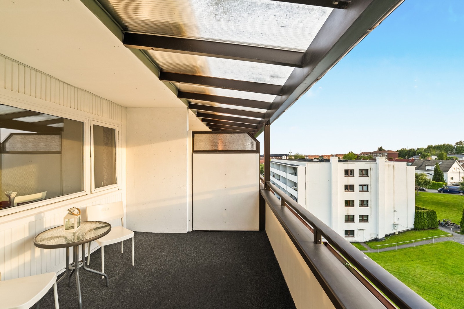 Balkongen har flere møbleringsmuligheter. Galleribilde