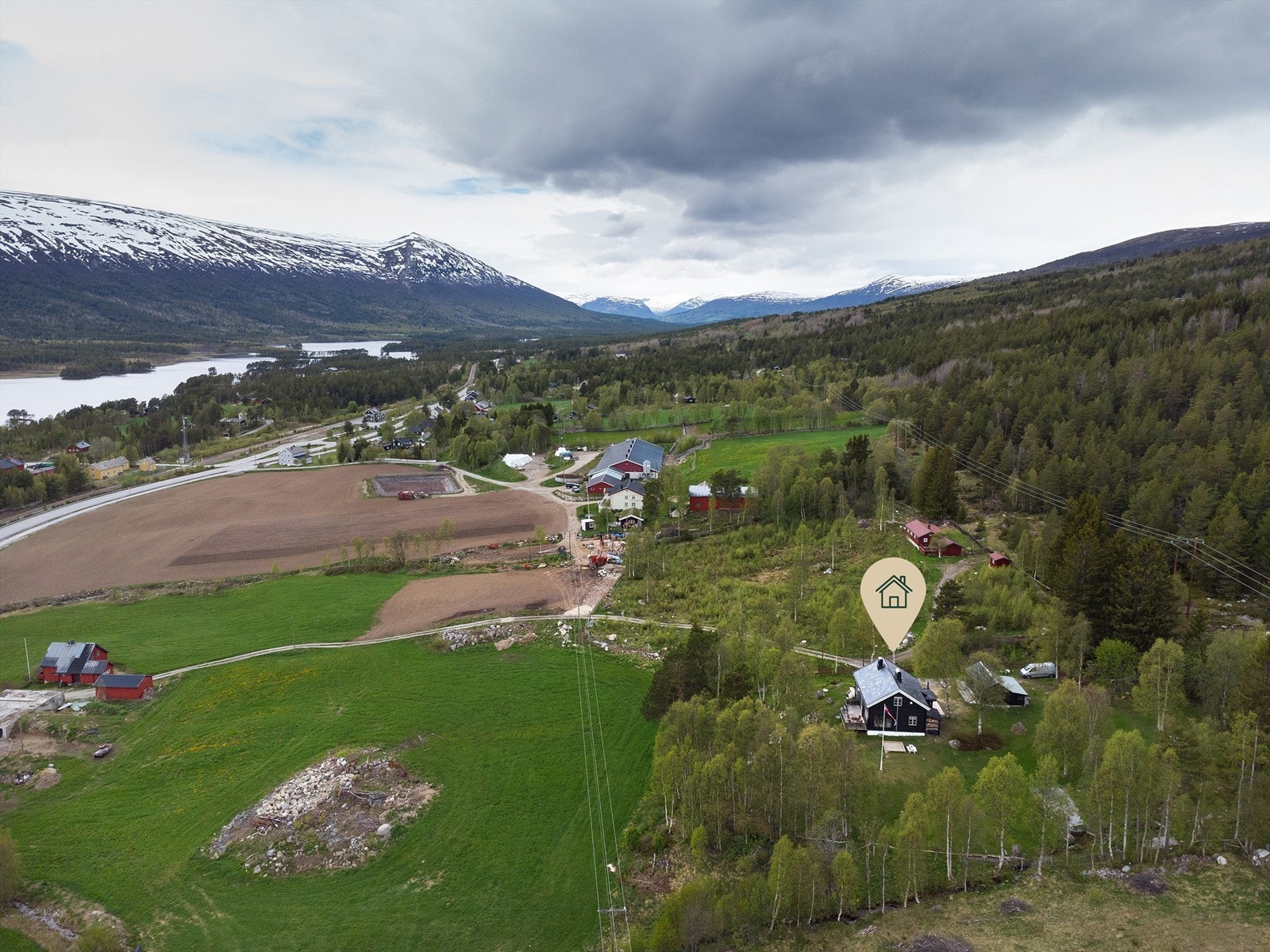 Dronebilde av nærområdet Galleribilde