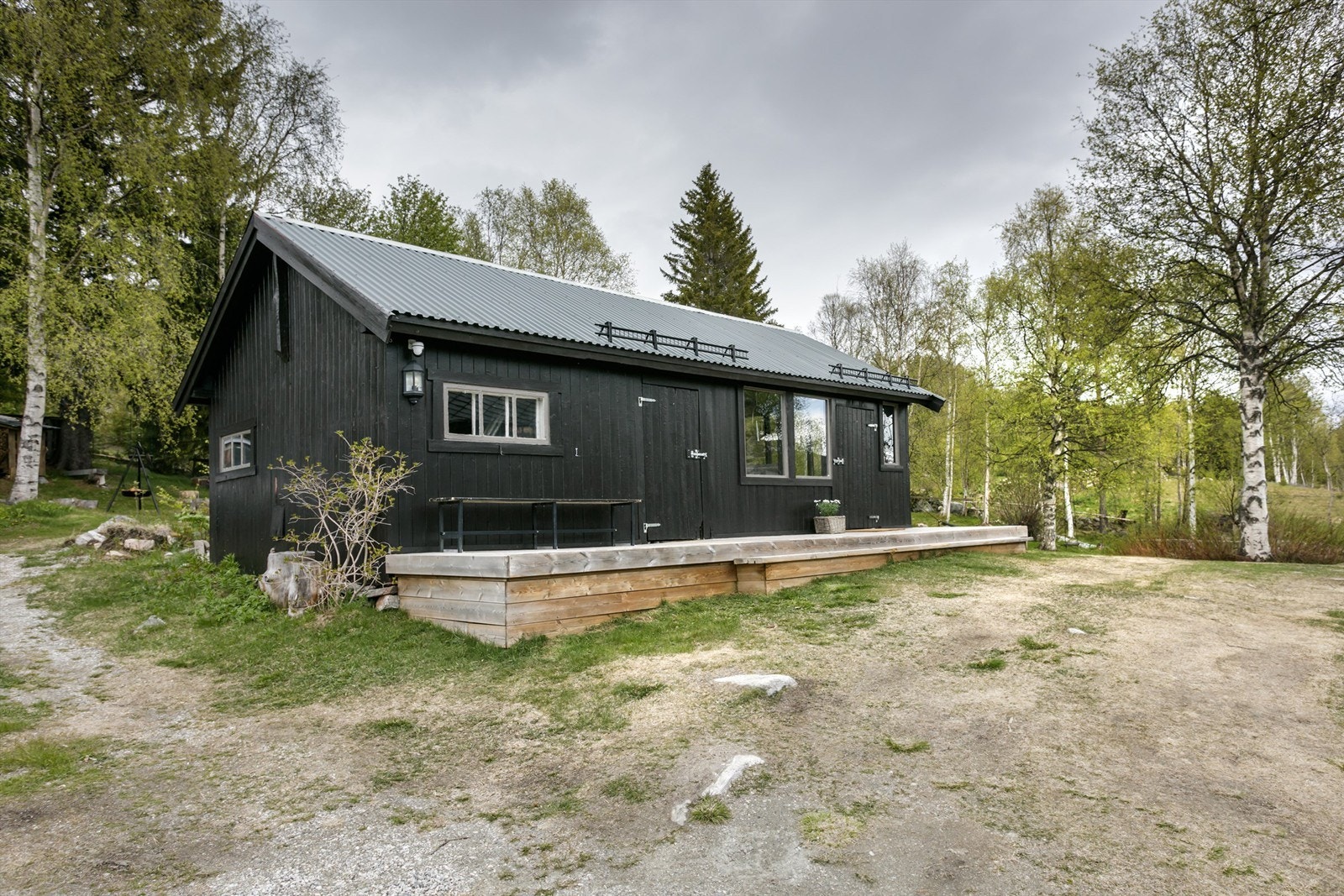 Uthus med boder og vinterstue/utestue Galleribilde