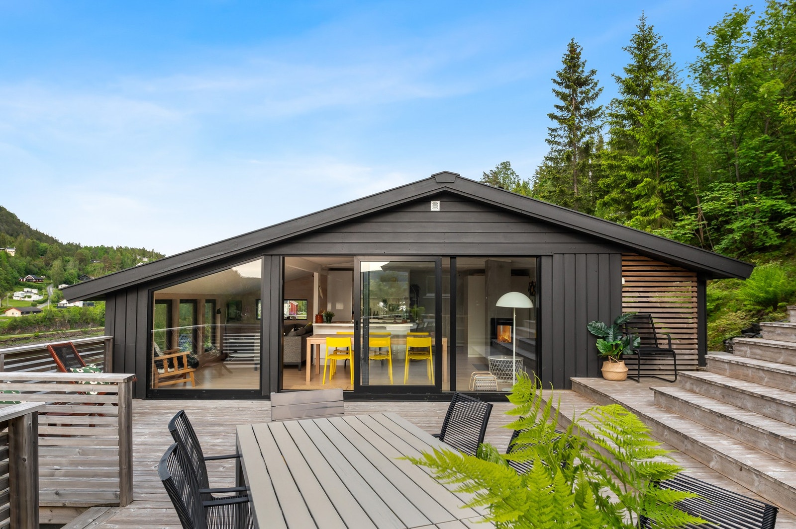 Hytta er nylig renovert og i god stand Galleribilde