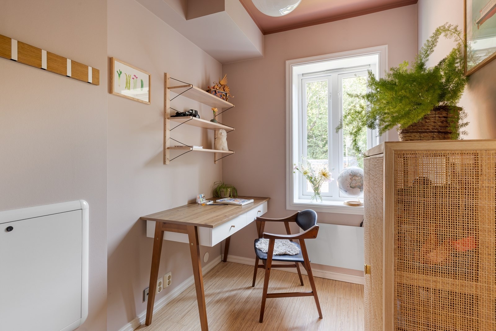 Rommet er best utnyttet som kontor eller barnerom. Galleribilde