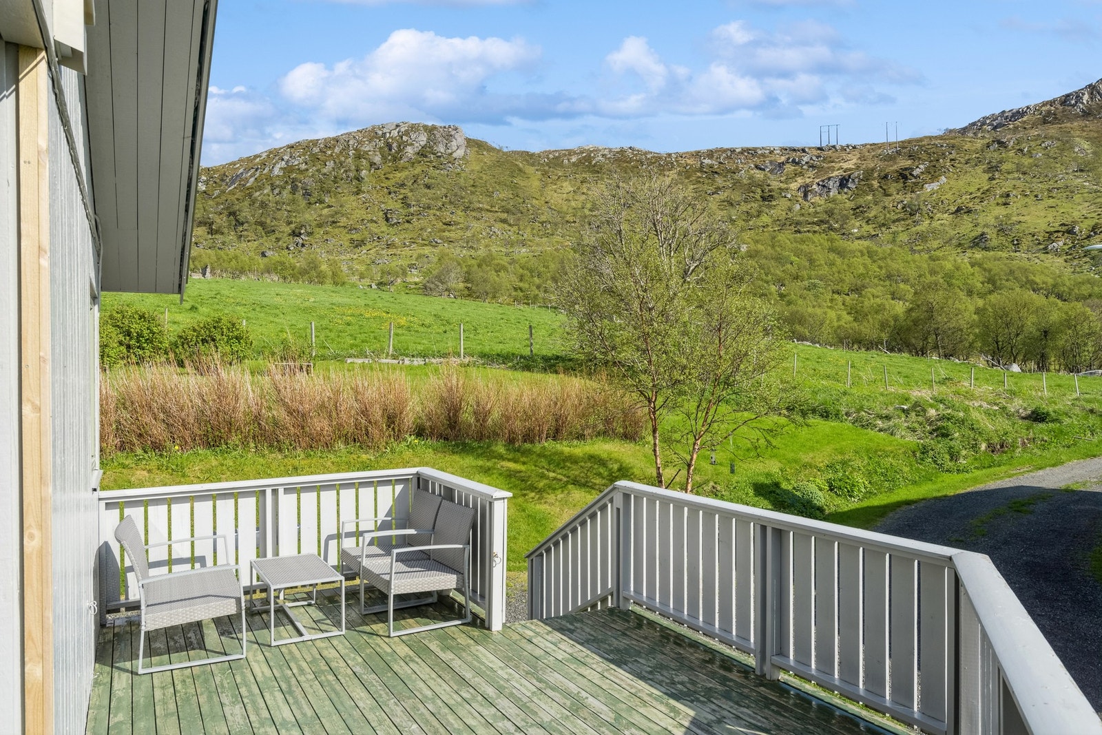 Trapp ned til bakkeplan. Galleribilde