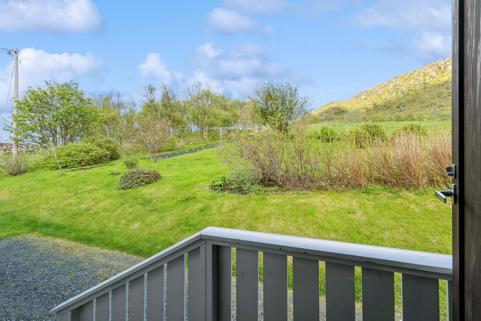 Flott uteområde på baksiden. Galleribilde