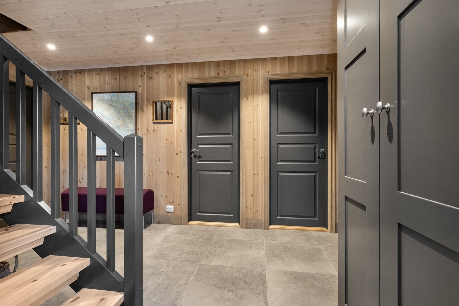 Trapp opp til første etasje fra entré Galleribilde