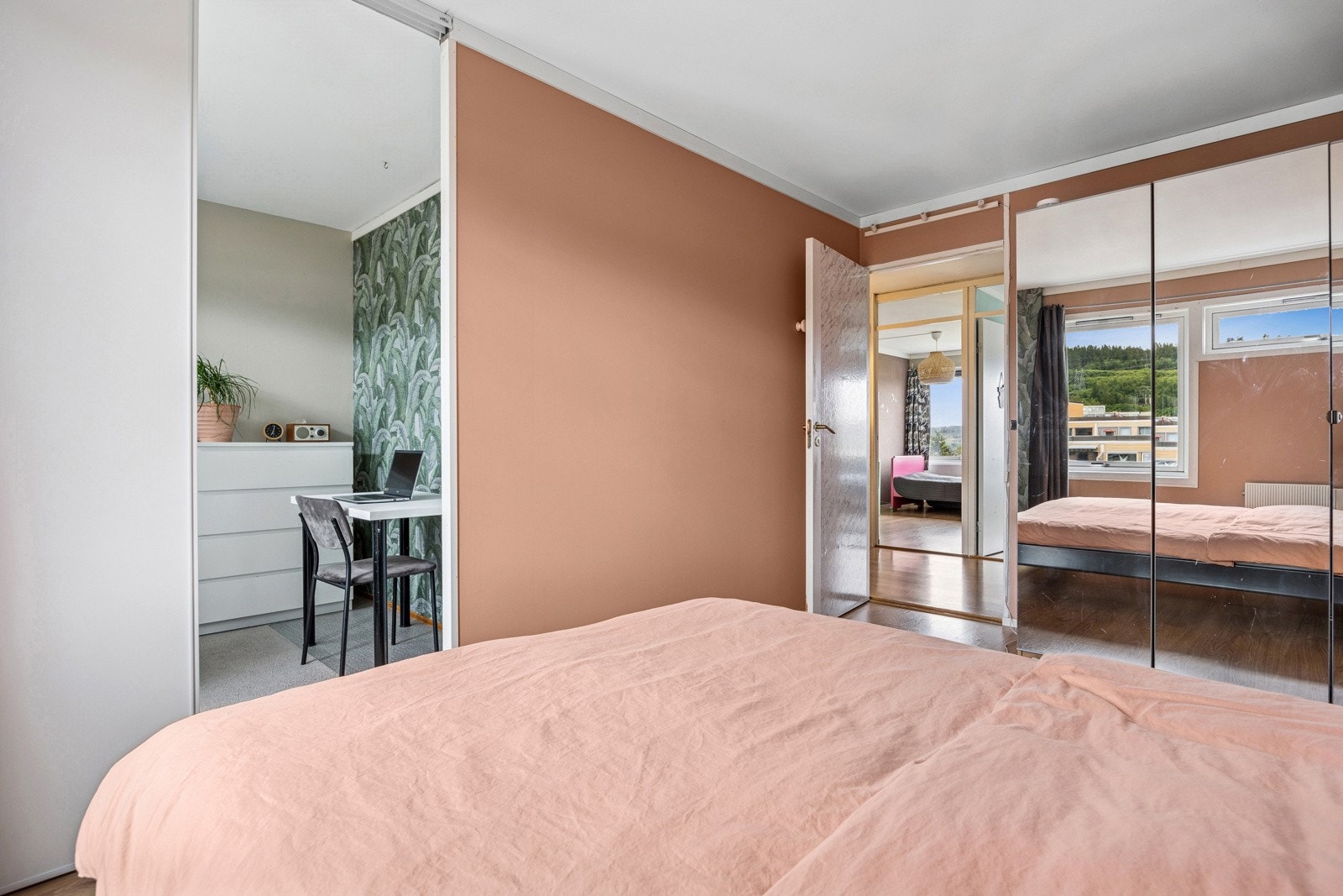 Soverommet har inngang til en bod. Galleribilde