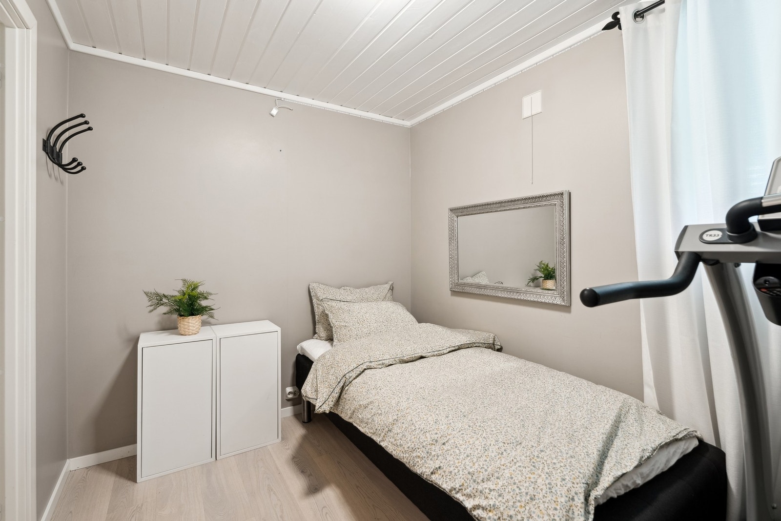 Soverom 3 i førsteetasje. Rommet er ikke godkjent som soverom Galleribilde