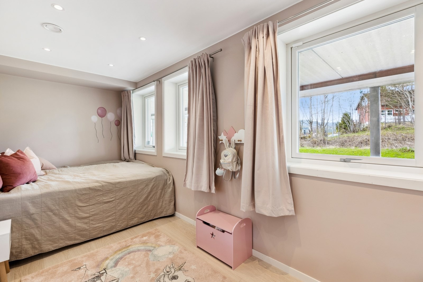 Soverom 4 har opprinnelig vært to små rom, men i dag er de slått sammen til et litt større rom. Galleribilde