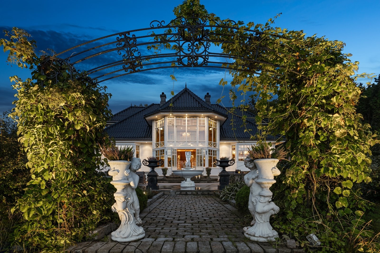 Kveldsstemning. Galleribilde