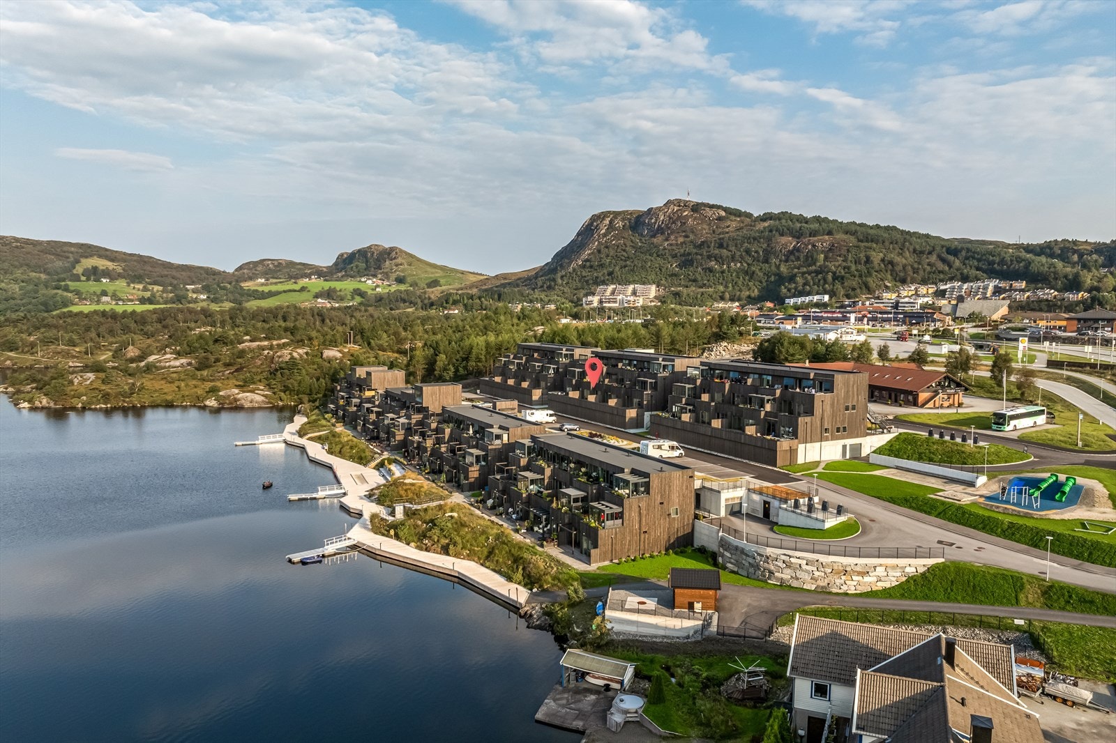 Velkommen til Skogkanten - et eksklusivt boligprosjekt som gir deg alt du kan ønske i en drømmebolig. Galleribilde