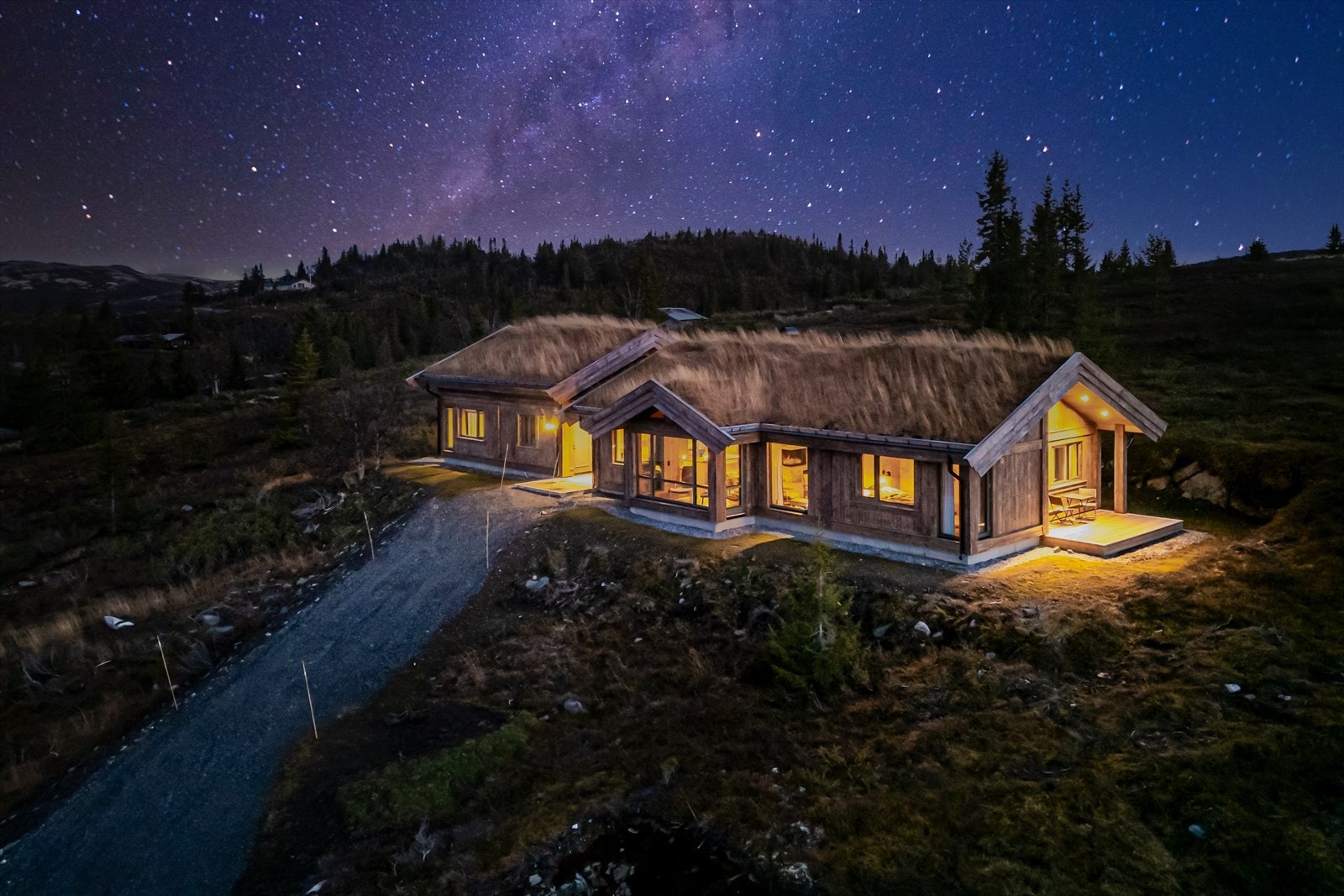 Velkommen til Fjellsikten 9 - Eksklusiv hytte med panoramautsikt fra Hallingskarvet, Nordfjella mot Skogshorn og over til Jotunheimen. Kort avstand til Trommenatten, Åkrefjell og Kvasshøgd Galleribilde