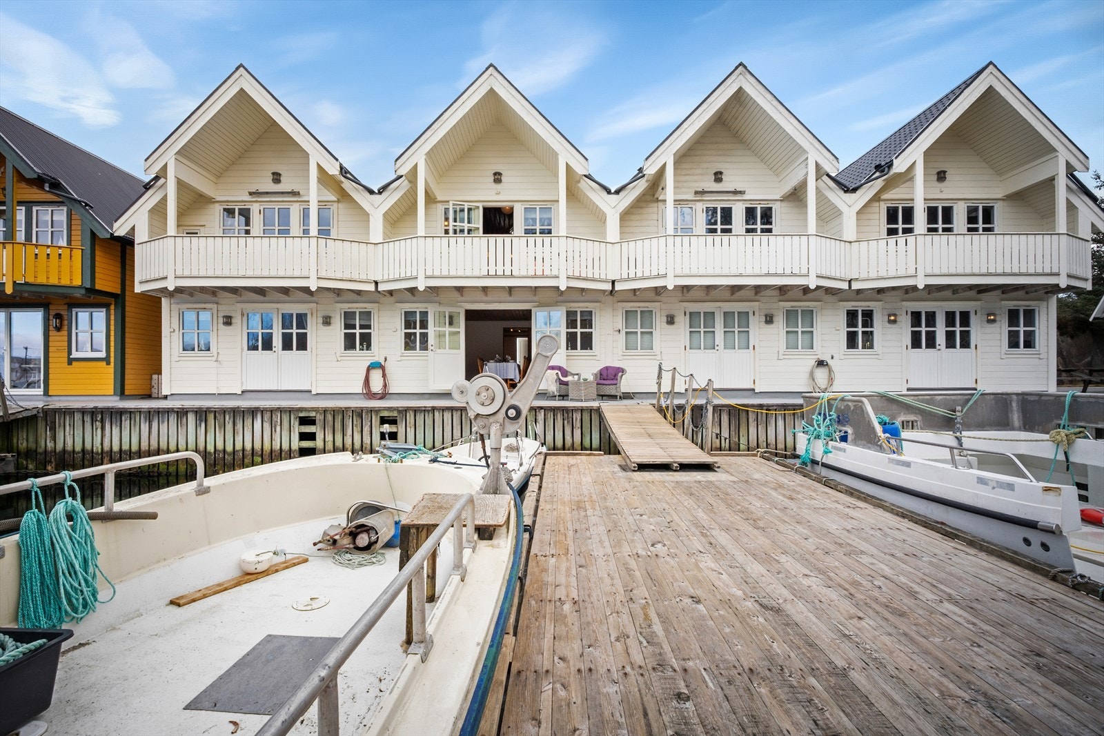 Velkommen til Indra Rabbavika 25E - Presentert av Eiendomsmegler Vest v/Pål Kristian Fogge. Galleribilde