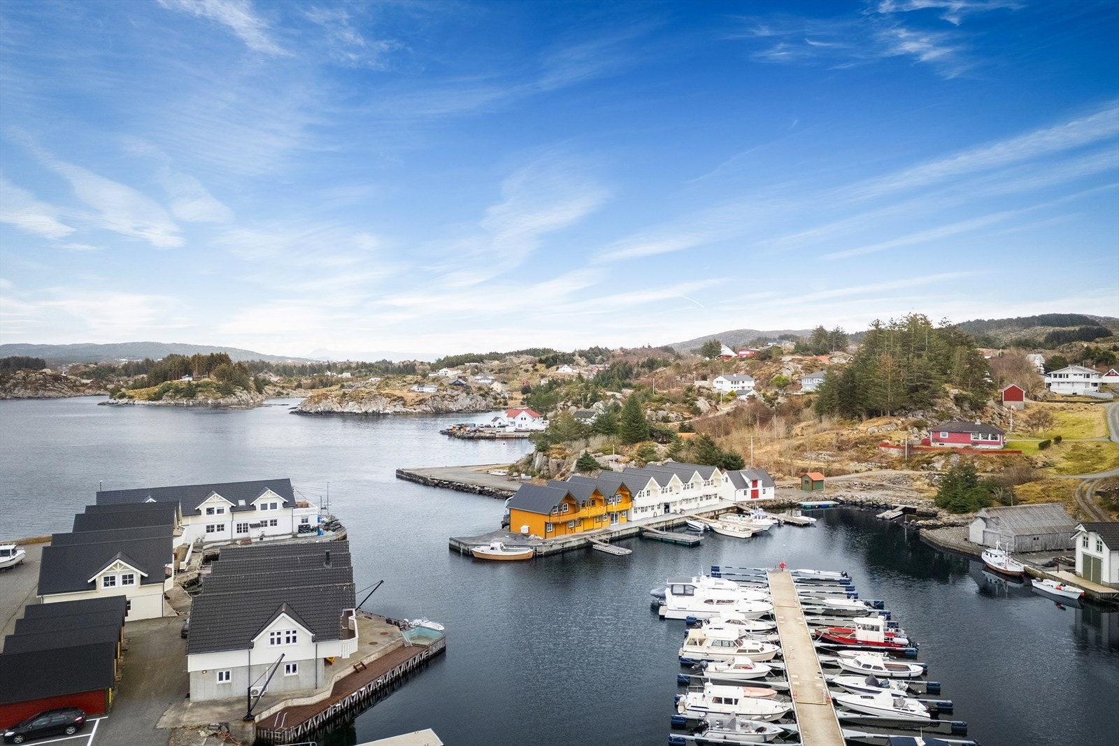 Havneområdet ligger lunt til i forhold til vær og vind. Galleribilde