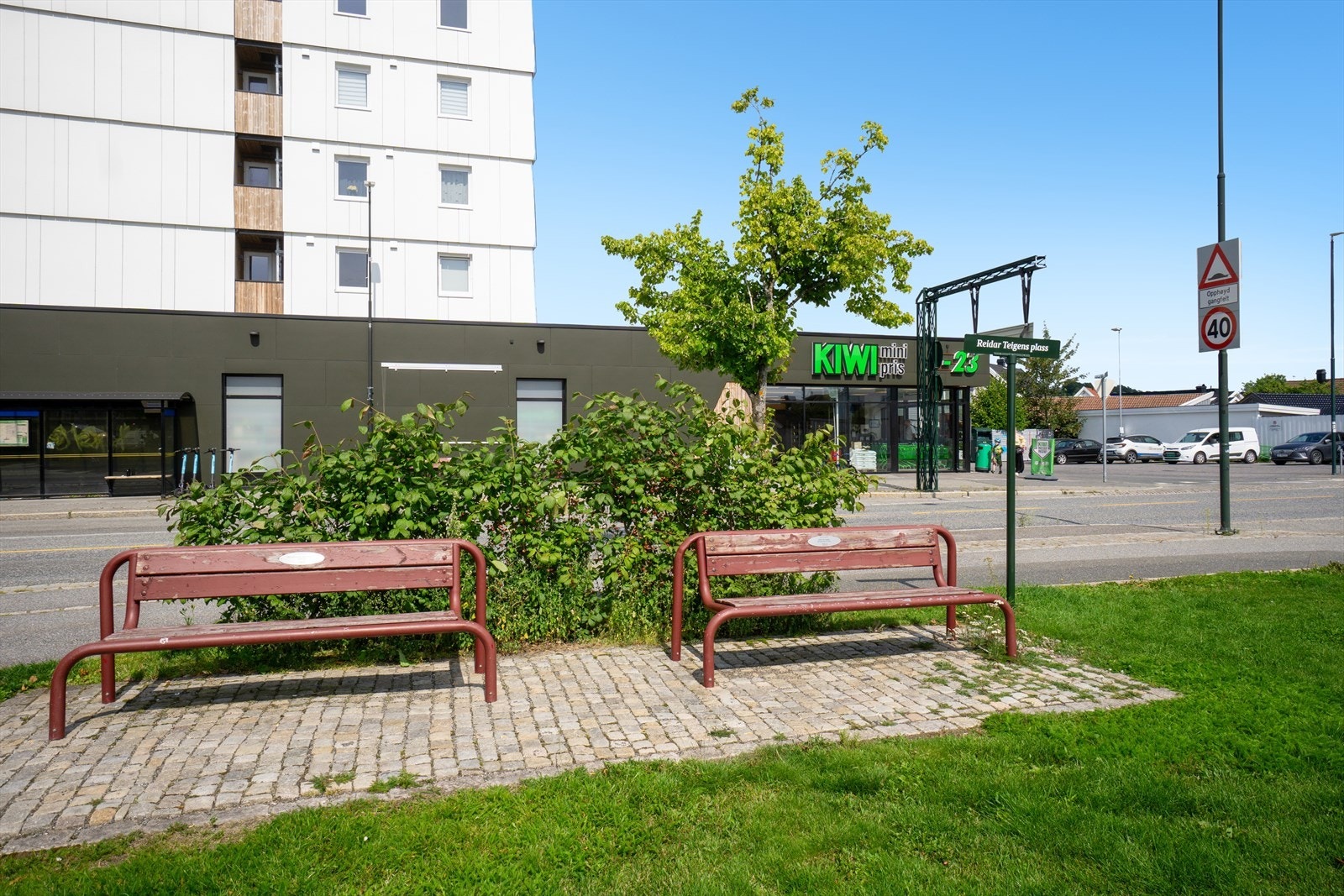 200 meter fra tomannsboligen ligger Kiwi Torstrand. En ideel beliggenhet for deg som verdsetter kort avstand til nødvendigheter. Galleribilde