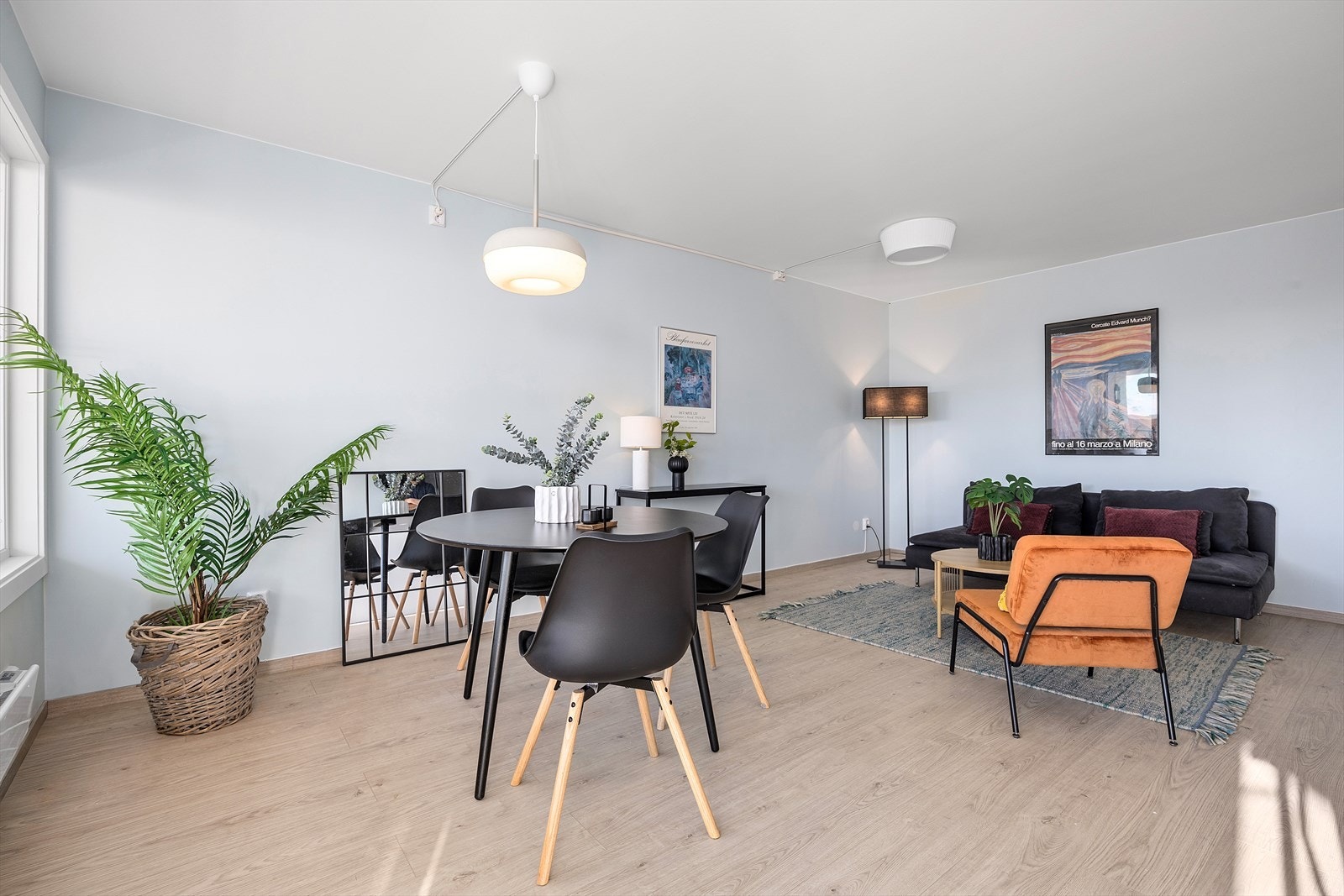 Herlig atmosføre på dagtid... Galleribilde