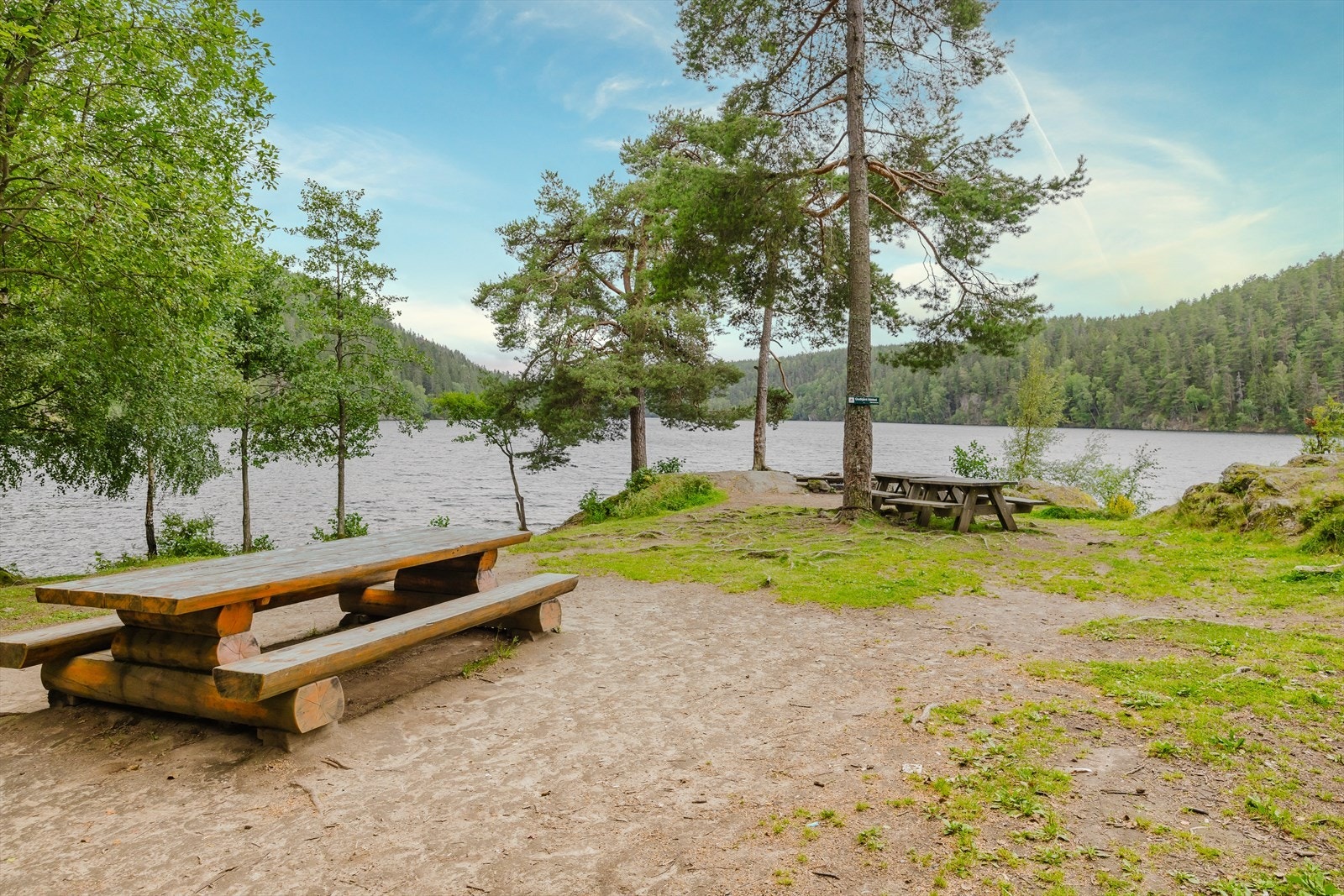 Ta med deg badetøy og ta en rusletur til Lutvann Galleribilde