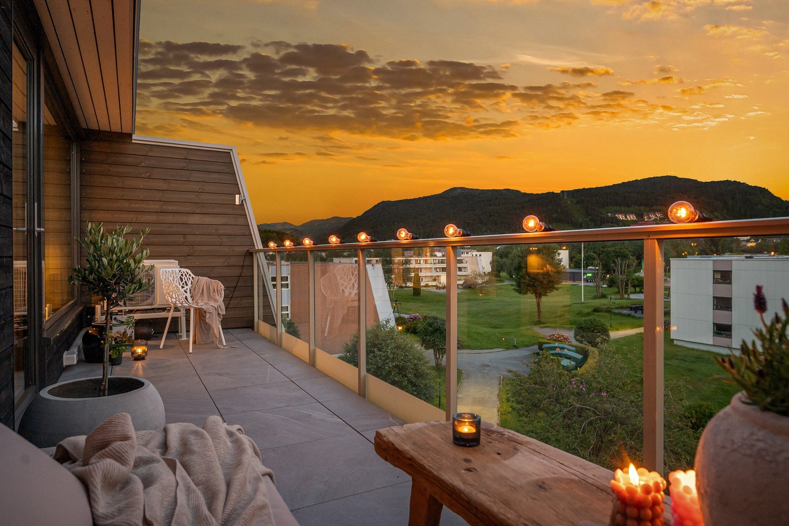 Velkommen til Liaflaten 13- En strøken, innflytningsklar leilighet med nydelig utsikt! Presentert av Eiendomsmegler Krogsveen v/ Ingvar Nypan Galleribilde