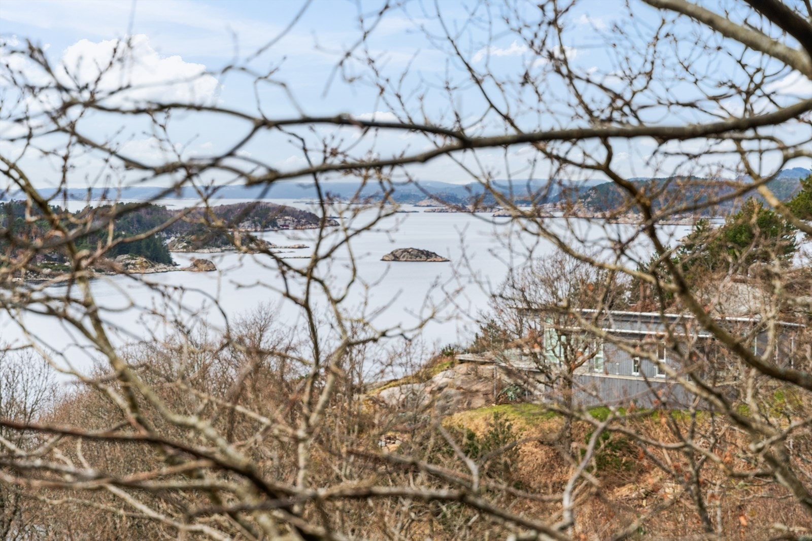 Utsikt mot Hille og vestover mot Lindesnes Galleribilde