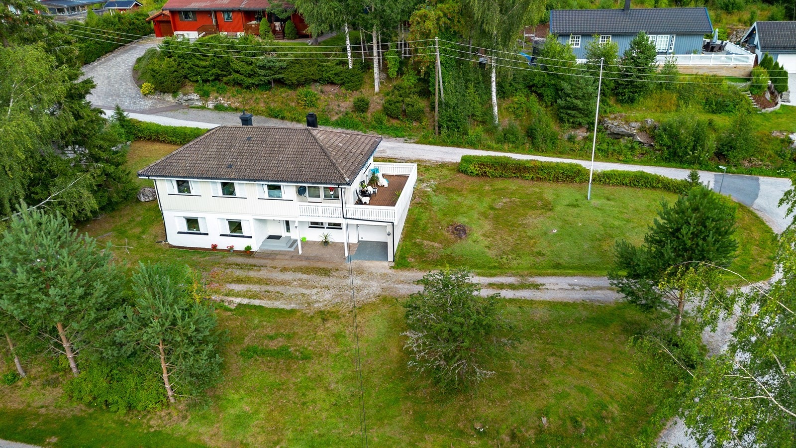 Aktiv Eiendom har gleden av å presentere Hellenefeltet 10. Galleribilde