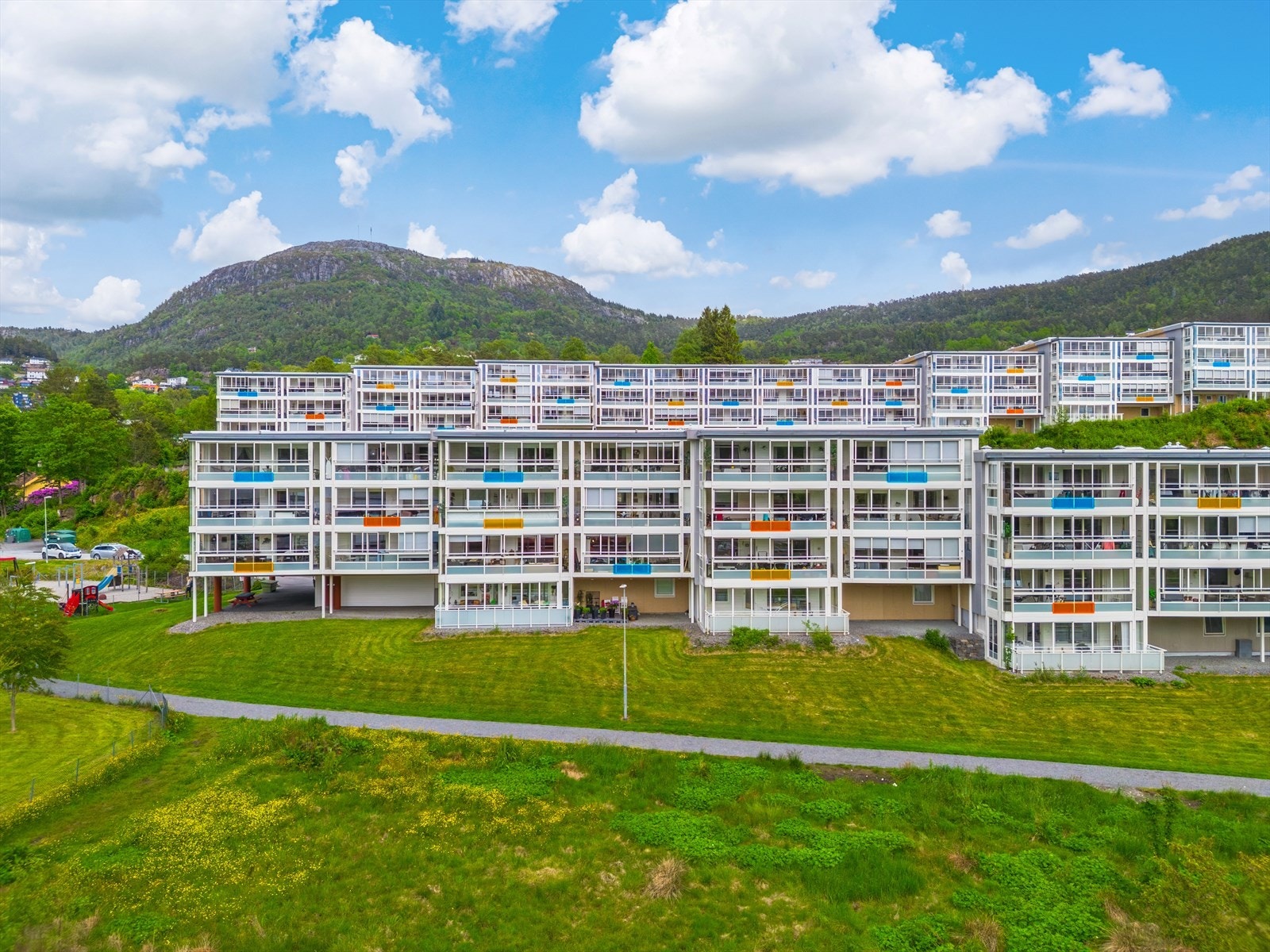 - Fyllingsdalen byr også på gode turmuligheter, som blant annet Kanadaskogen og Løvstakken - Galleribilde