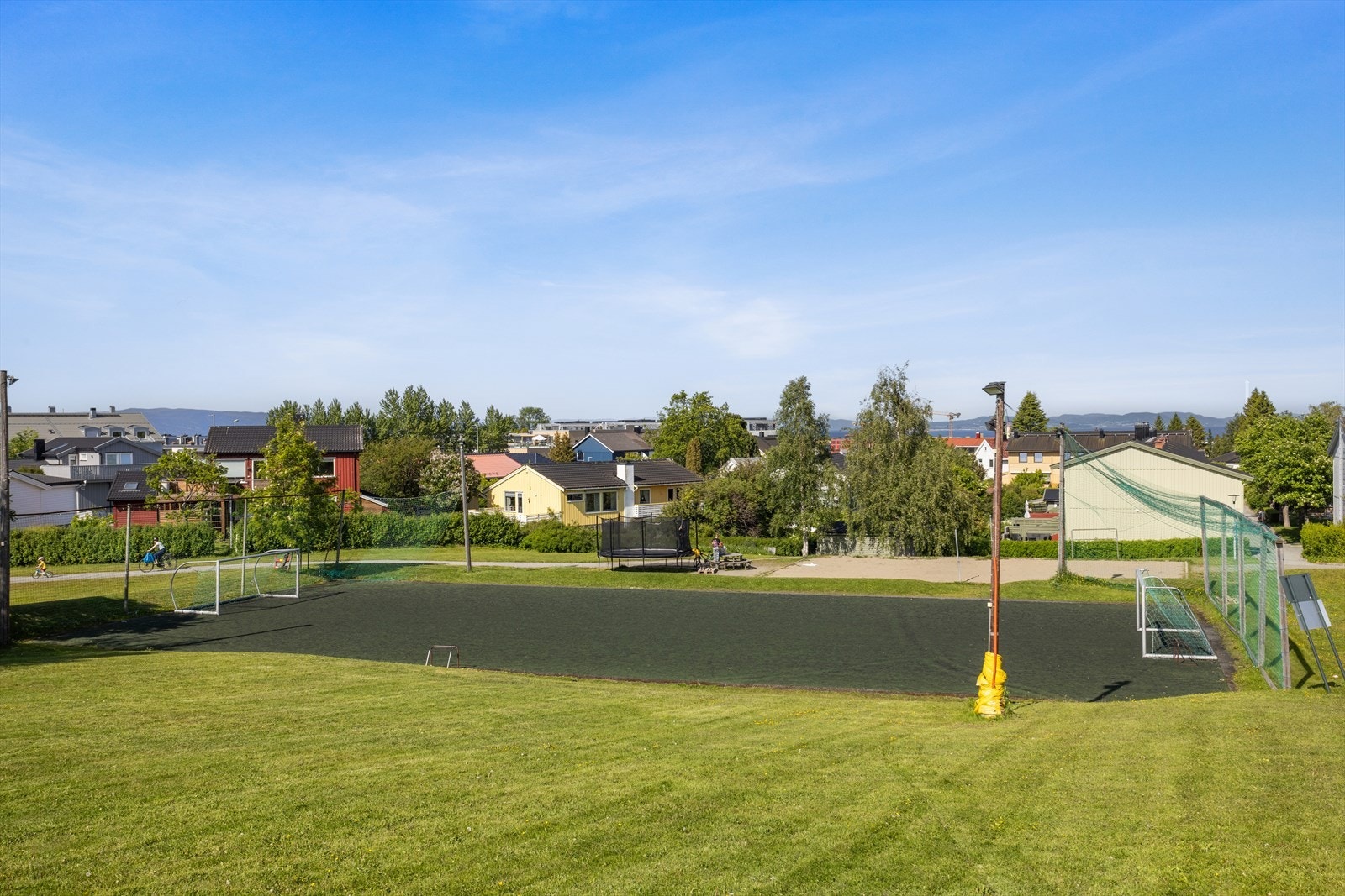 Like i nærheten er det også en flott fotballøkke. Galleribilde