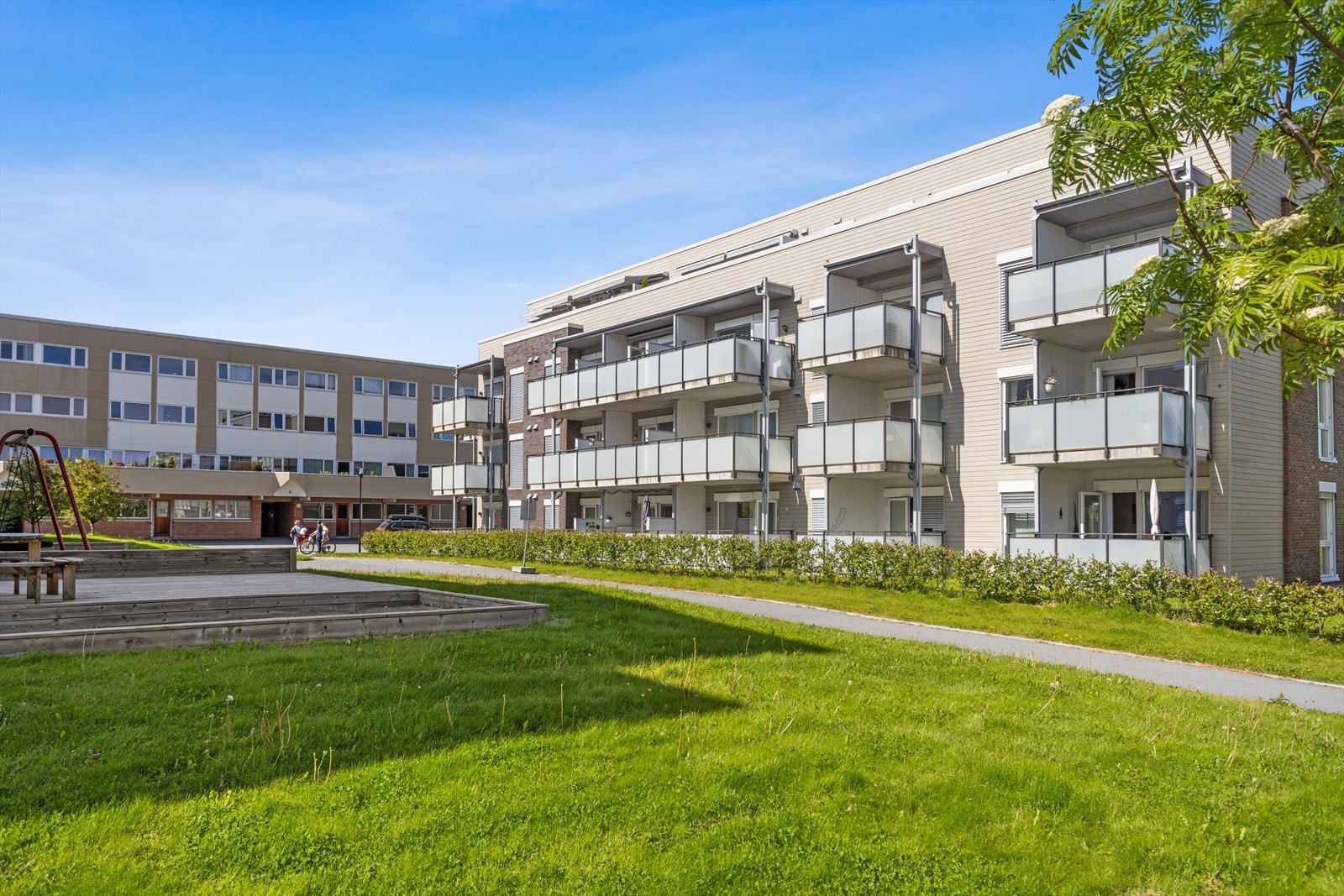 Fra borettslagets felles utearealer. Galleribilde