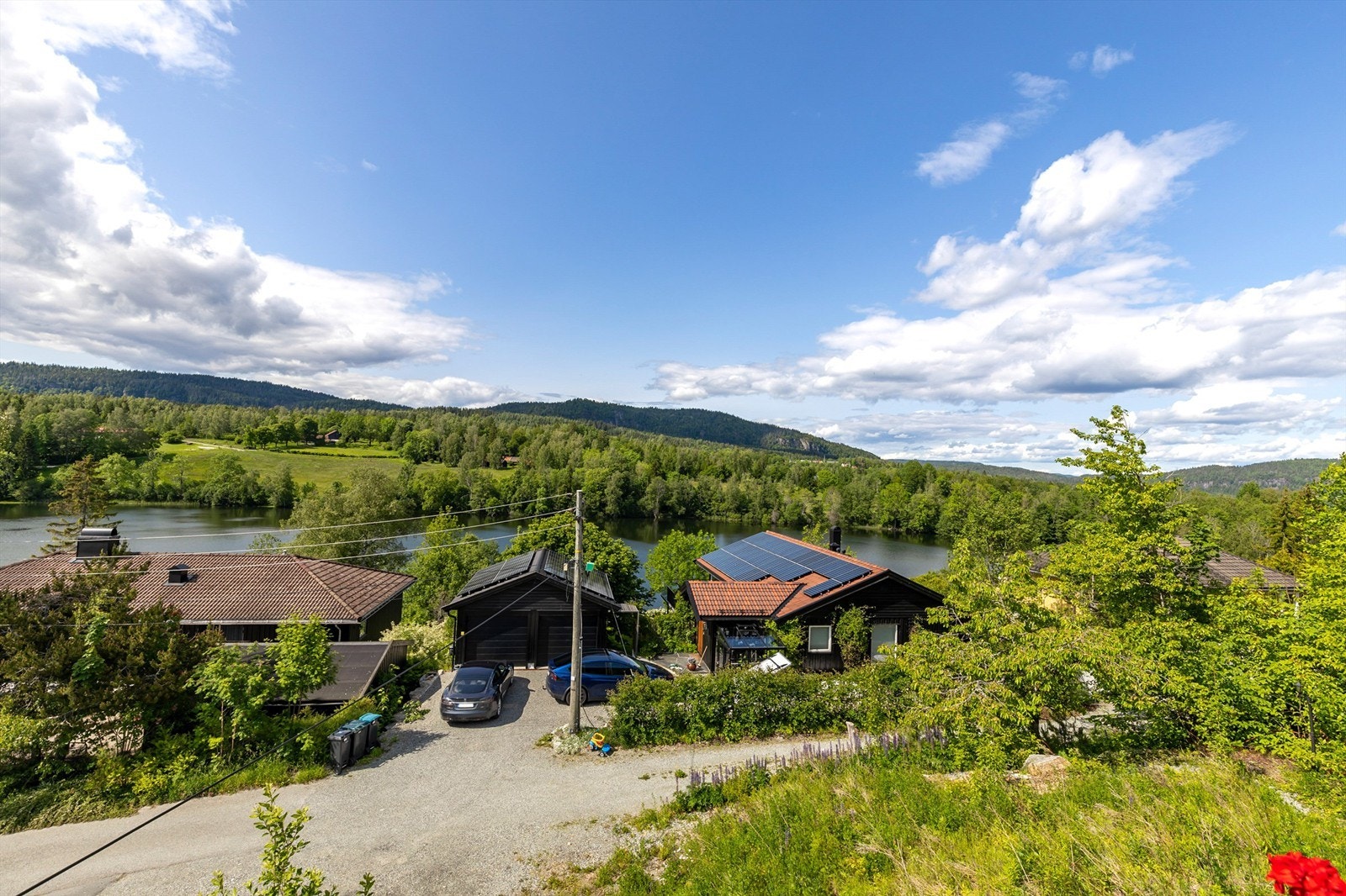 Balkongen med utgang fra stuen. Fantastisk utsikt! Galleribilde