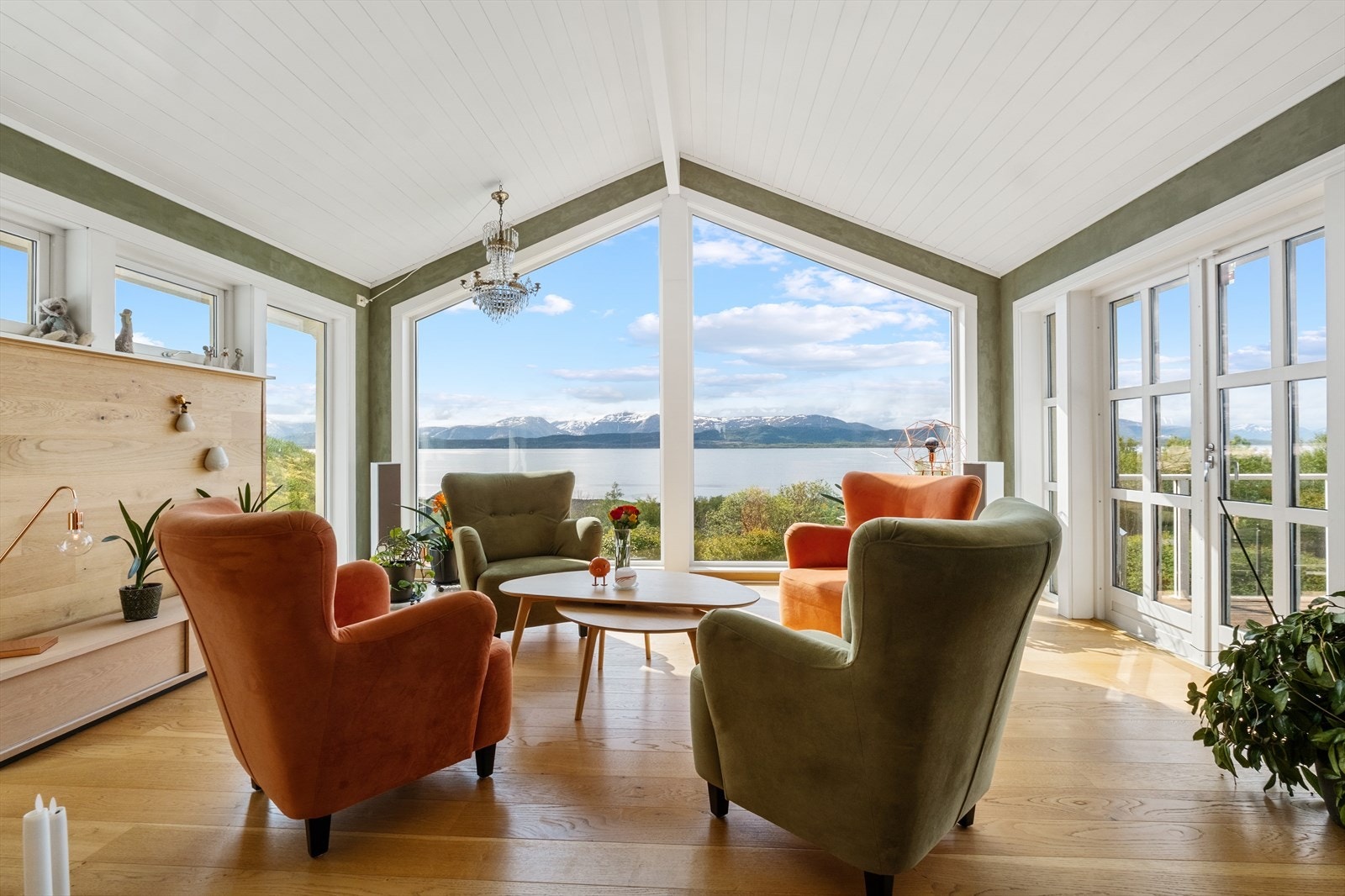 Stue med utgang stor terrasse Galleribilde