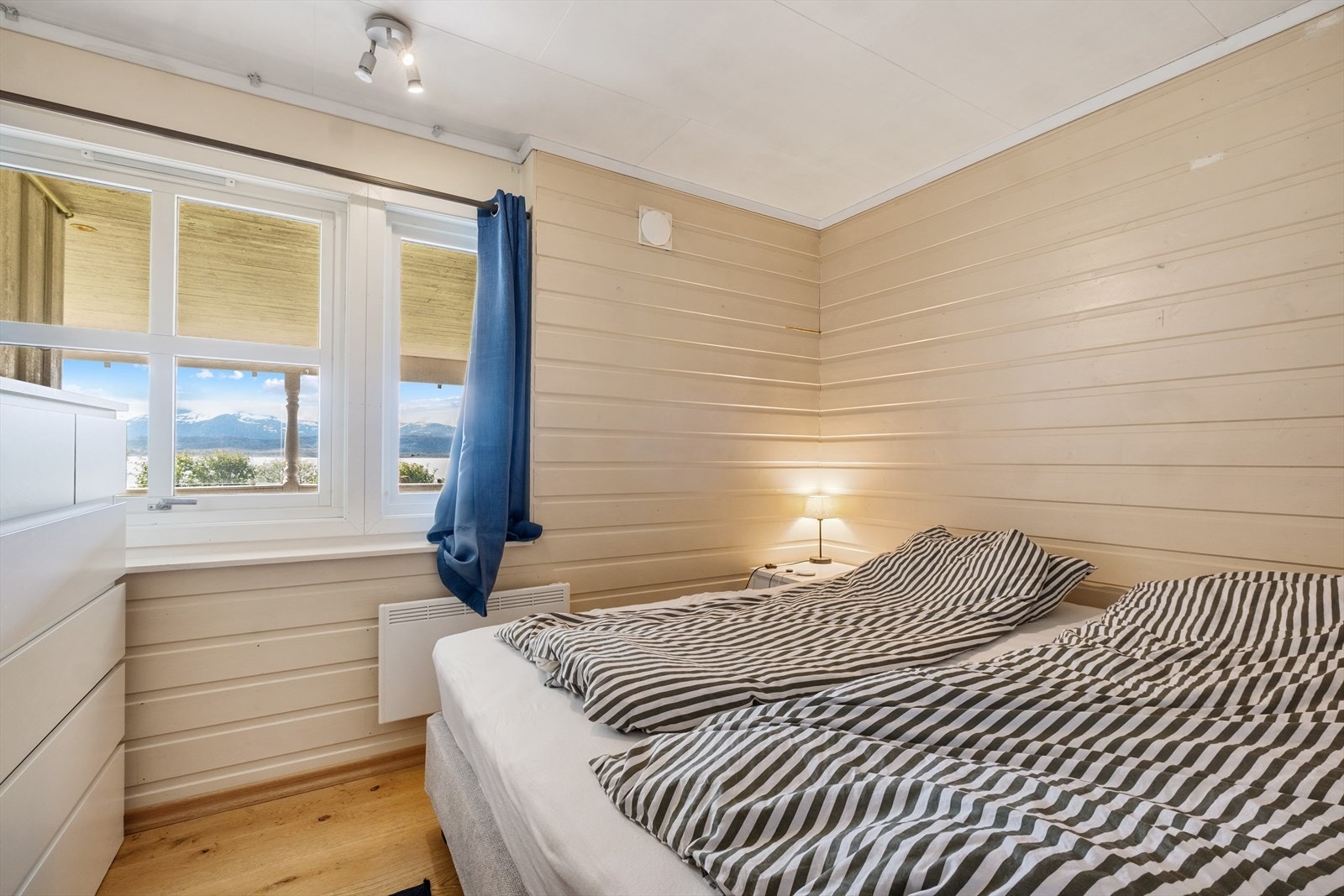 Fin utsikt fra soverom i utleiedel. Galleribilde