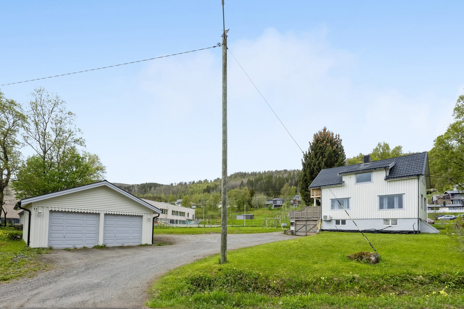 Veldig god parkering og dobbelgarasje Galleribilde