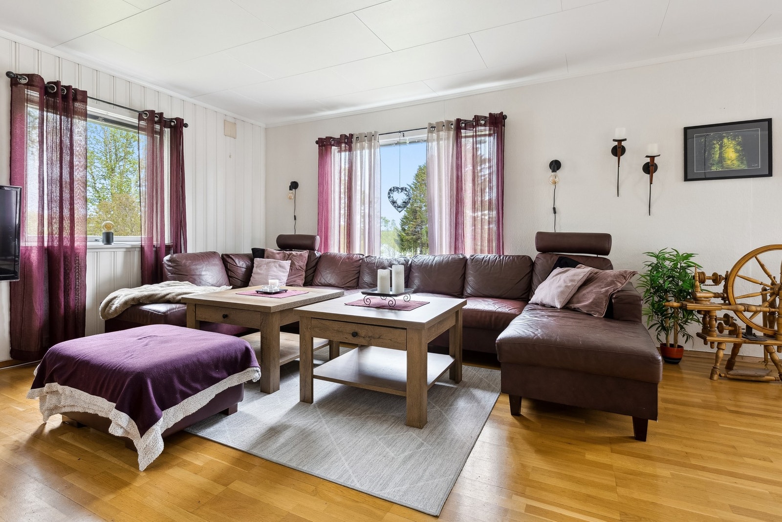 Lys og innbydende stue Galleribilde