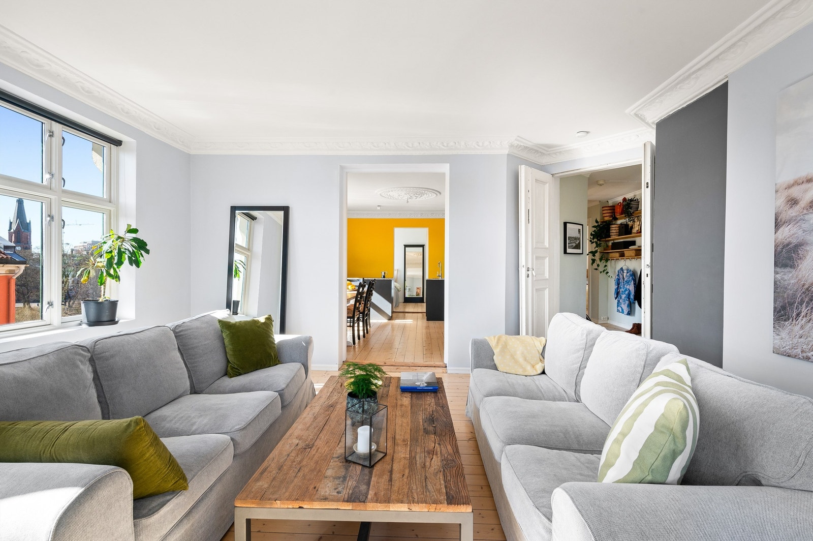 Eier sier følgende: "Jeg kommer til å savne utsikten over Oslo og vakre Akerselva, de fargerike solnedgangene fra kjøkkenvinduet og balkongen." Galleribilde