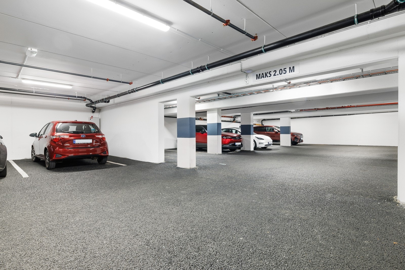 Parkeringsplass 1 Galleribilde