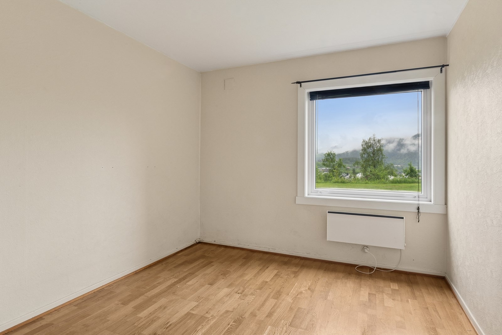 Leiligheten har tre gode soverom med plass til ønsket møblering. Galleribilde