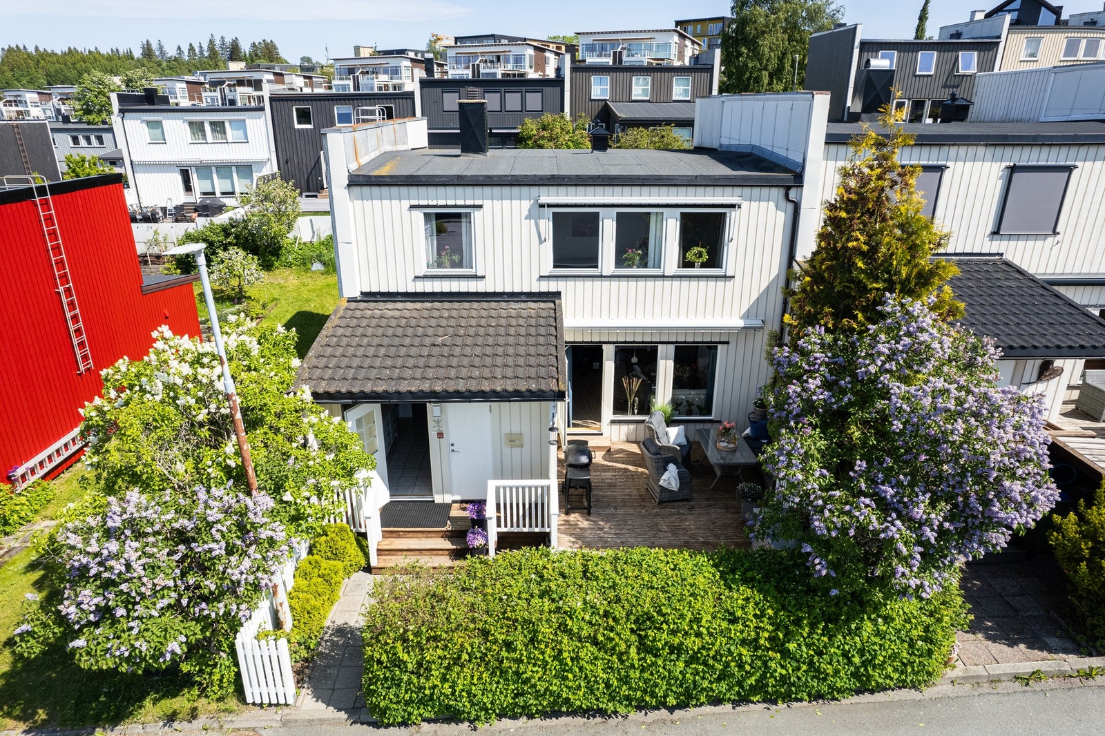 Et flott rekkehus som ble bygd ut i år 2000 Galleribilde