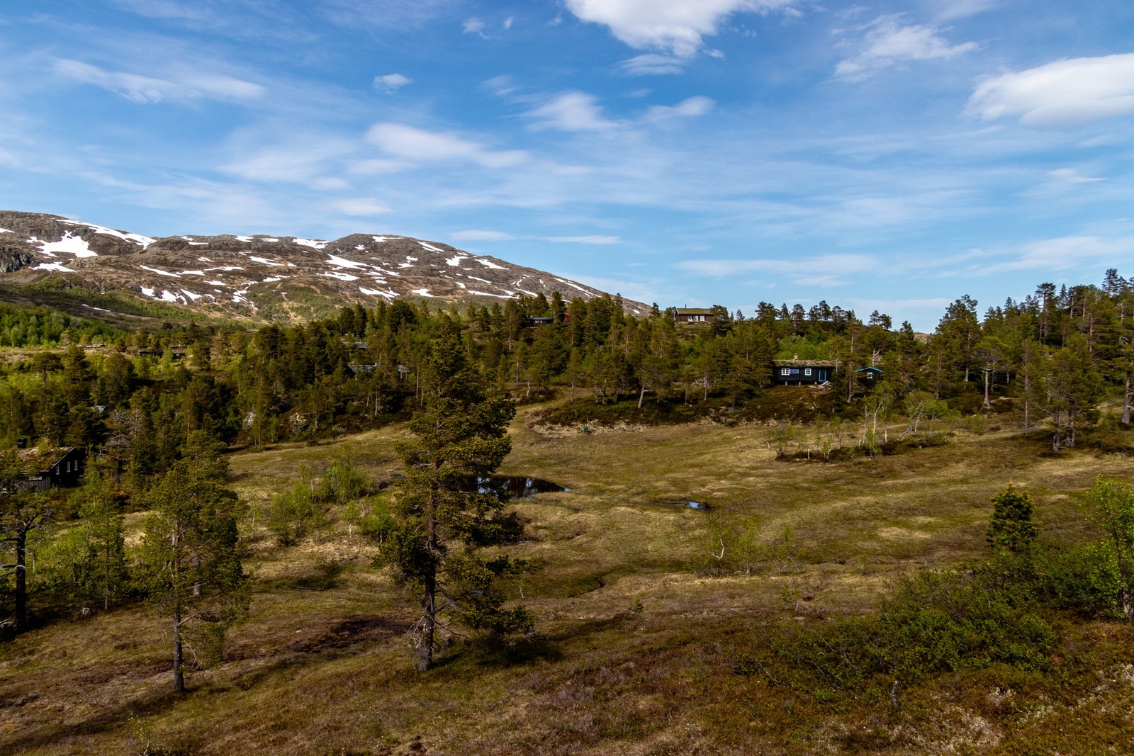 Hytta har en usjenert beliggenhet Galleribilde