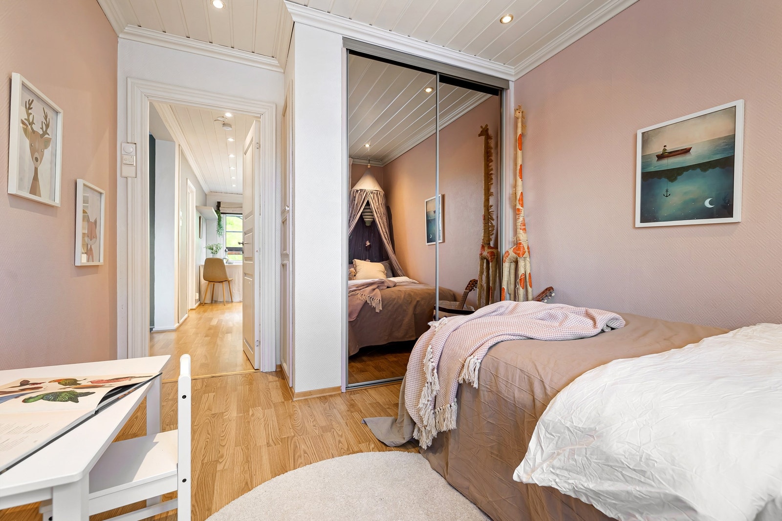 Soverom II Galleribilde